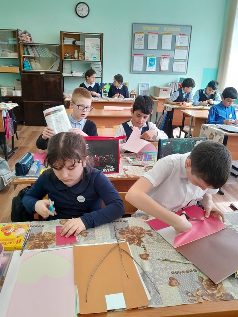 1 МАЯ ПРАЗДНИК ВЕСНЫ и ТРУДА.