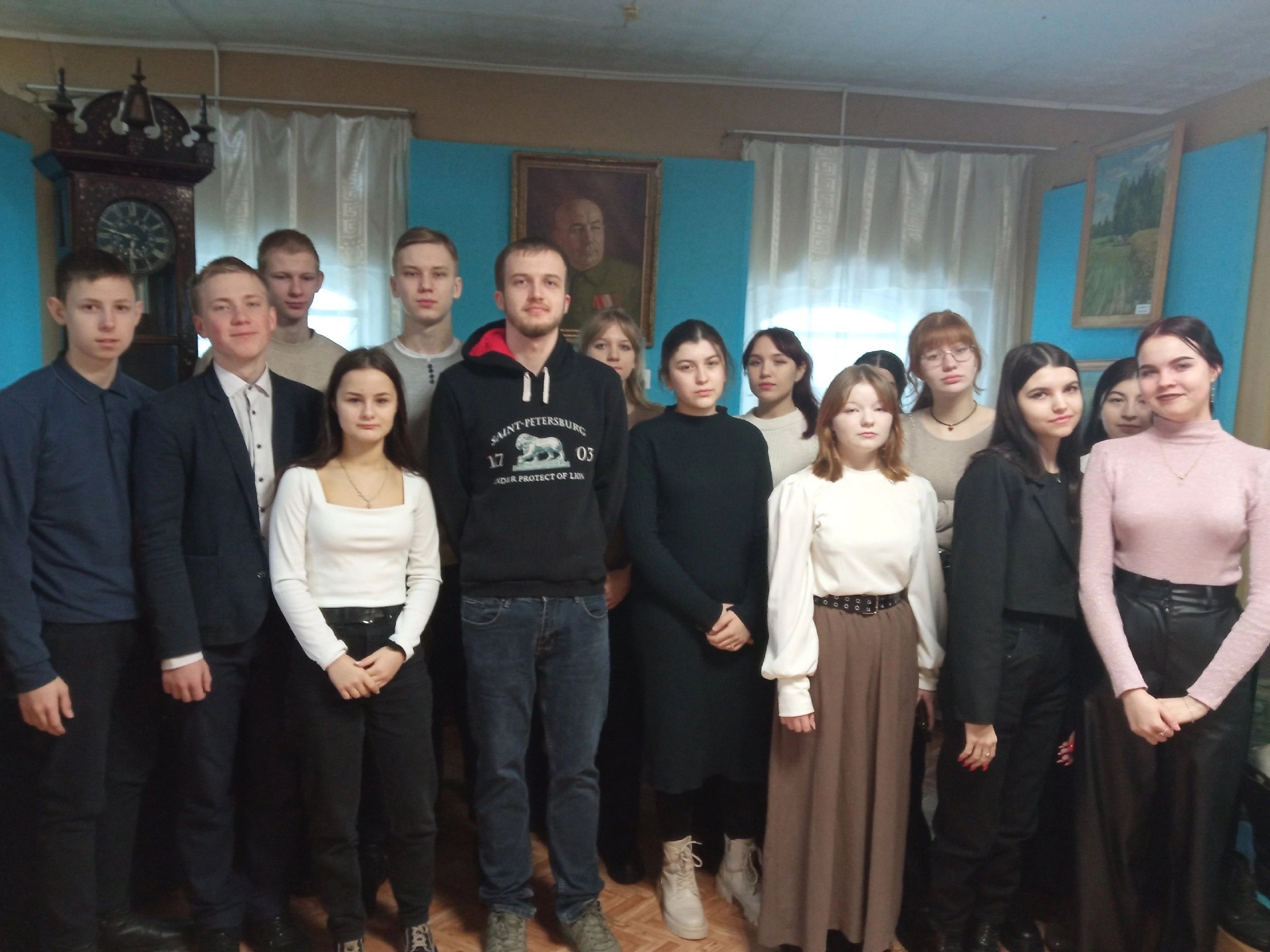 13 февраля обучающиеся 10 класса МКОУ Ильинской СОШ посетили Ильинский краеведческий музей..